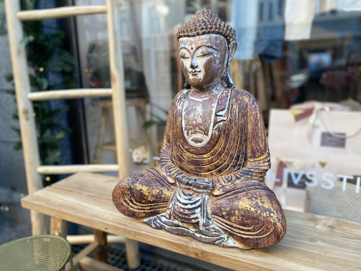 Stor Bali Buddha i træ